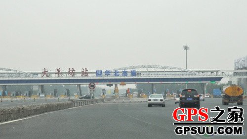 道路堵车早知道 任我游1300T网友实测 